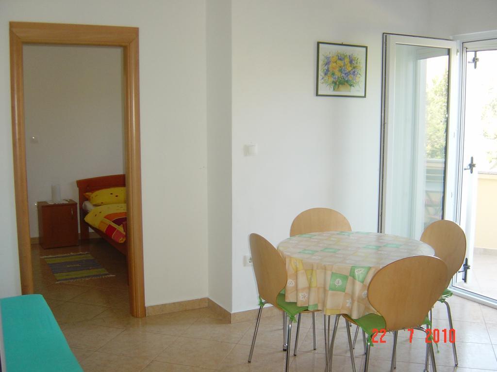 Apartments Prahovic Ždrelac エクステリア 写真