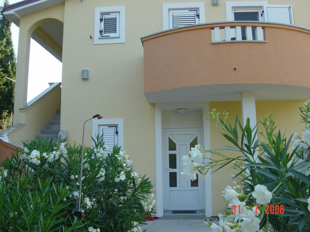 Apartments Prahovic Ždrelac エクステリア 写真