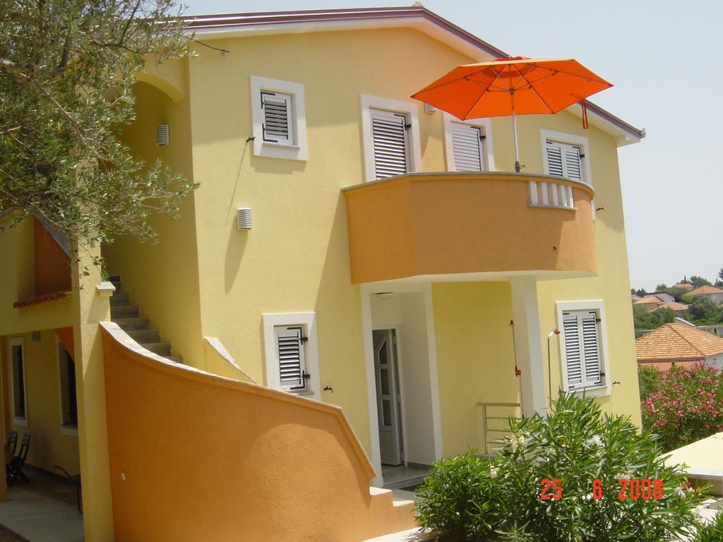 Apartments Prahovic Ždrelac エクステリア 写真